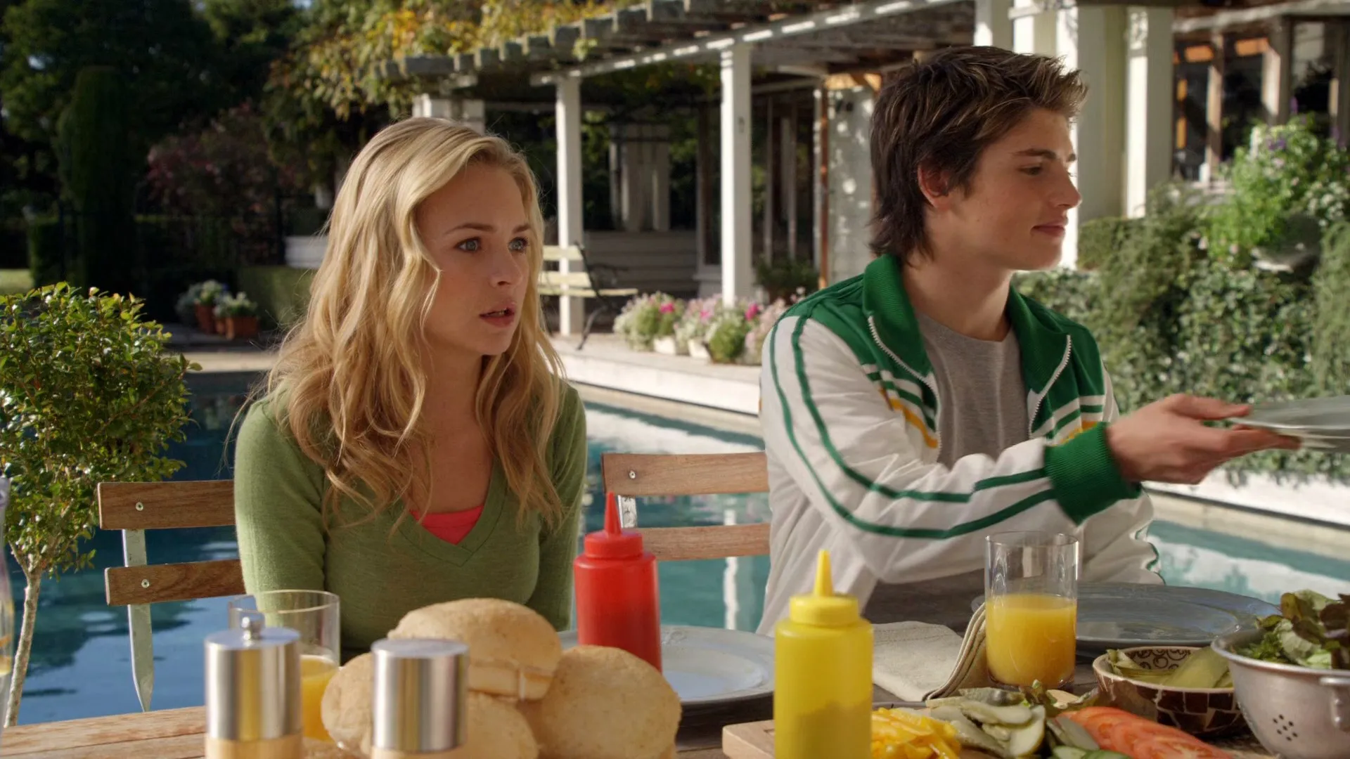 Avalon High 2010 Hindi Dual Audio WEB-DL 720p – 480p – 1080p