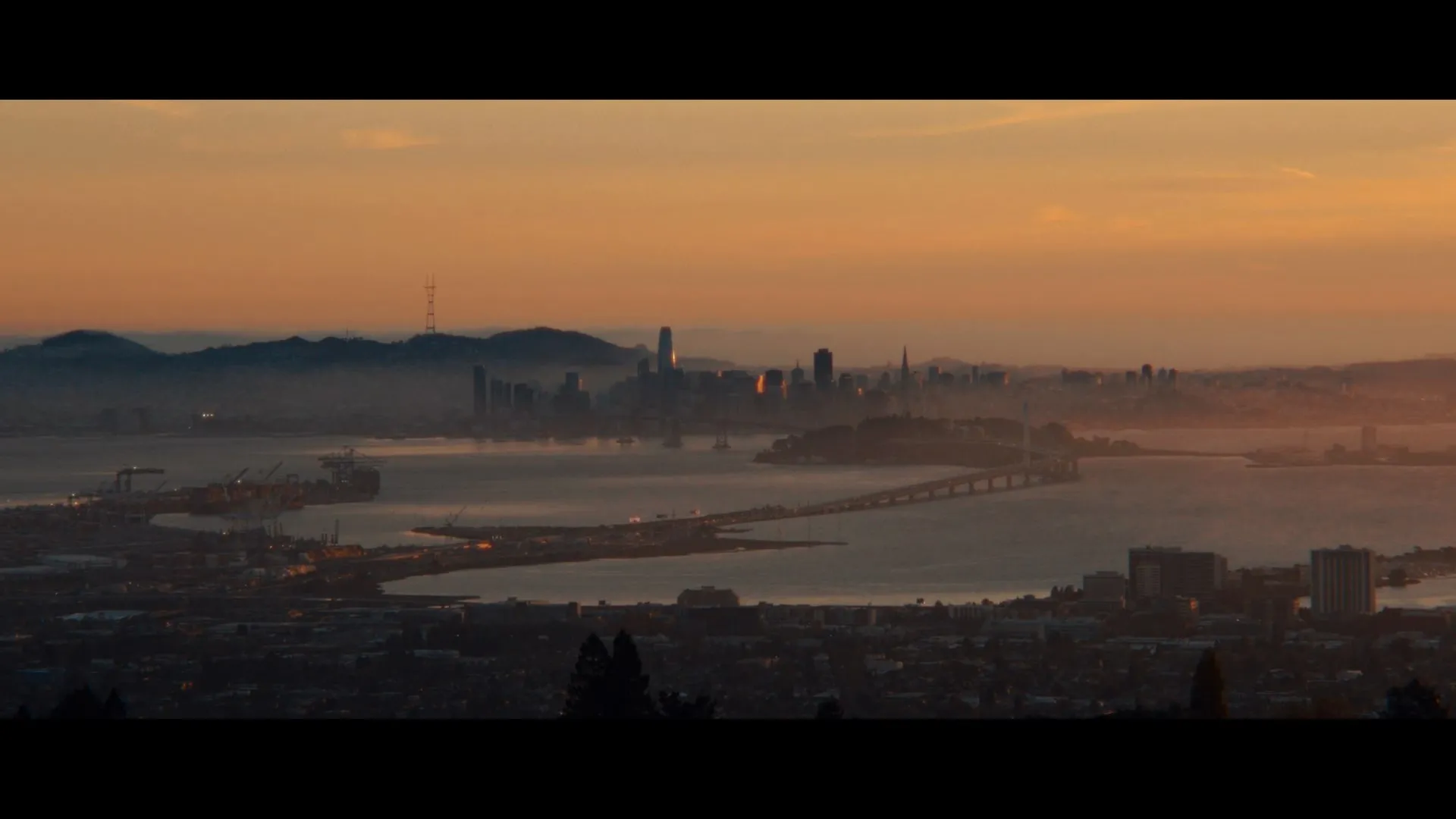 Trainwreck P.I. Moms 2025 Hindi Dual Audio WEB-DL 720p – 480p – 1080p